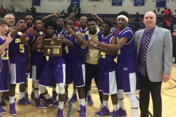 LAST YEAR'S DISTRICT CHAMPIONS STRIVE FOR ANOTHER SUCCESSFUL SEASON -- Central's boy's basketball team are hopeful for another great season.