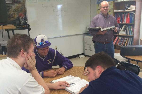 MR. EVANS TEACHES ONE OF HIS LAST LESSONS OF HIS CAREER -- Students, and Mr. Evans, wrap up another Physics lesson nearing towards the end of the school year. 