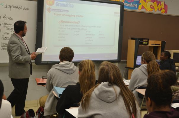 MANY HAMILTON COUNTY TEACHERS ARE CONSIDERED INEFFECTIVE -- Jose Sanchez teaches his Spanish II class the important of foreign language. 