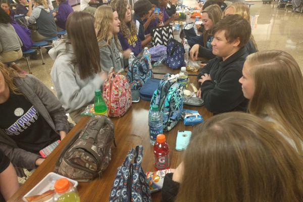 MANY STUDENTS BRING THEIR OWN LUNCH -- Some students at Central High prefer a packed lunch from home, while others buy lunch from the school cafeteria.