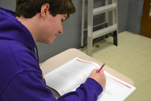 STUDENTS PREPARE FOR STATE END OF COURSE TESTING -- Students and teachers make preparations to review for the upcoming state exams.