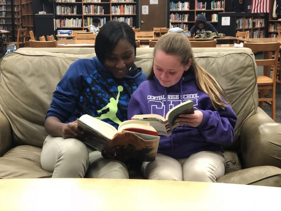 ALL GRADES AT CENTRAL TO START WEEKLY INDEPENDENT READING -- Davoneka Stoudemire (left) and Alyssa Durham (right) reading to stimulate their brains.
