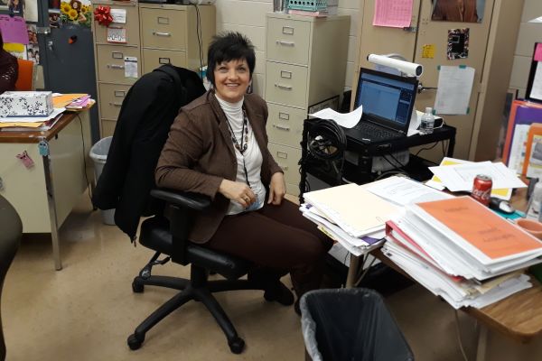 DARLENE SPEARS CONTINUES TO HELP STUDENTS EXCEL IN SPANISH  I -- Spears plans on picking up where former Spanish I teacher, Jennifer Allen, left off, and continues to help students master the language.
