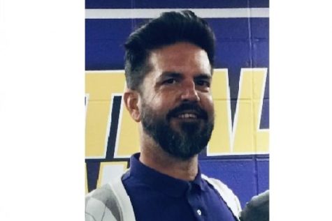 Alum Stephen King Prospers as the Owner of Nicos Salon