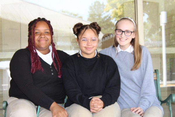 THE JUNIOR CLASS OFFICERS PLAN FOR A YEAR OF POUNDER PRIDE -- The 2019-2020 Junior class officers are depicted above. From left to right is Vice President Ariya McGhee, President Destiny Smith, and Secretary Zoey Greene.