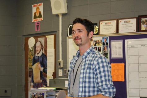 Chattanooga Times Free Press Reporter Wyatt Massey Helping 2019 Digest Staff