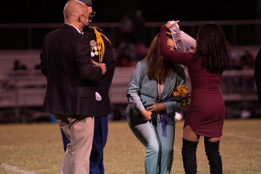PHOTO GALLERY: HOMECOMING 2020 --Bileah SIt presents Destiny Smith as the 2020 Homecoming Queen, escorted by Riley Martin. 